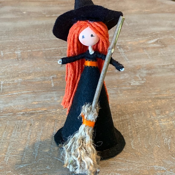 Handmade Witch Doll Decor – Unique Spooky Witchcraft Figure, Perfect for Hallowe - Picture 2 of 4